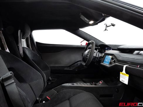 Used 2018 Ford GT RWD image 49