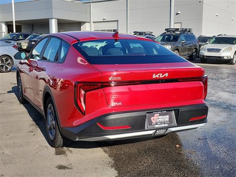New 2025 Kia K4 LXS image 4
