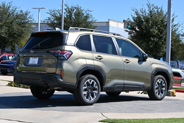 New 2026 Subaru Forester Premium AWD/4WD image 3