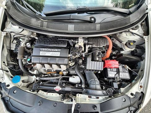 Used 2015 Honda CR-Z EX image 17