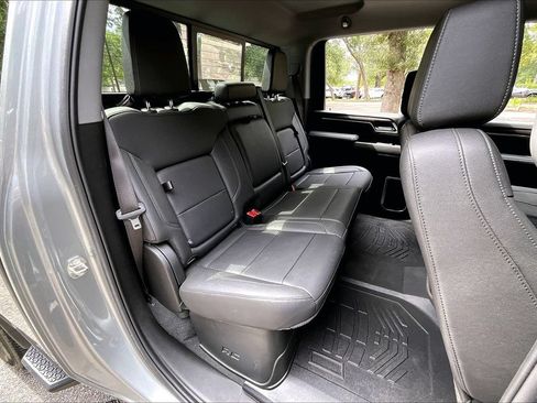 Used 2024 GMC Sierra 2500 SLT w/ SLT Convenience Package AWD/4WD image 22