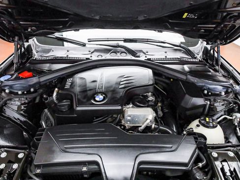 Used 2018 BMW 320i Sedan image 28