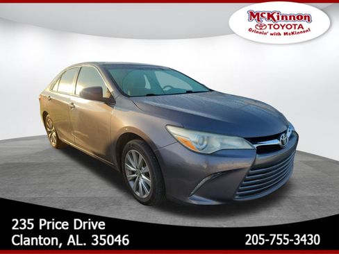 Used 2016 Toyota Camry XLE FWD image 1