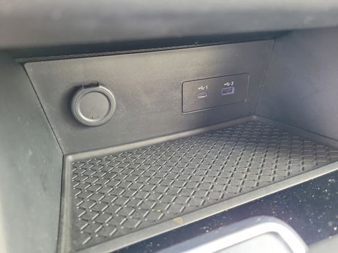 Certified 2023 Nissan Pathfinder SV image 34