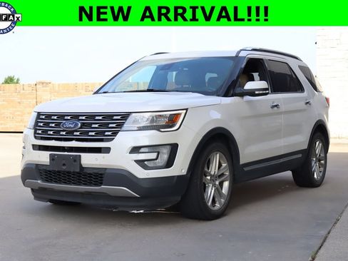 Used 2017 Ford Explorer Limited w/ Equipment Group 301A FWD image 1