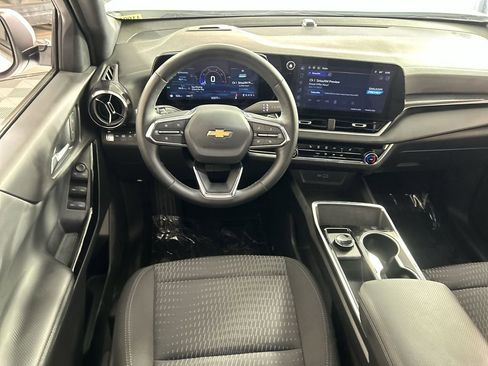 Used 2026 Chevrolet Equinox LT AWD/4WD image 21