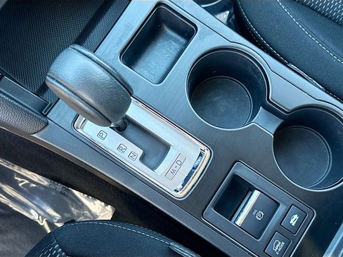 Used 2017 Subaru Outback 2.5i Premium image 27