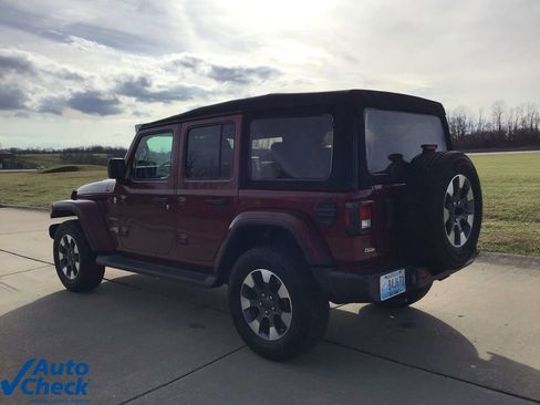 Used 2022 Jeep Wrangler Unlimited Sahara image 6