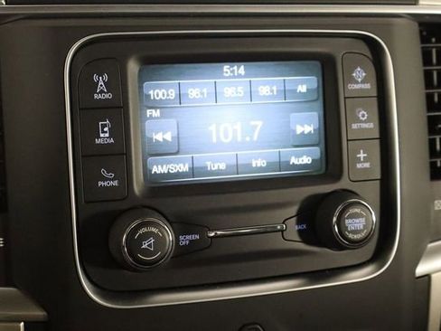 Used 2019 RAM 1500 Classic SLT AWD/4WD image 22