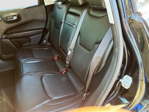 Used 2018 Jeep Compass Limited w/ Navigation Group image 24