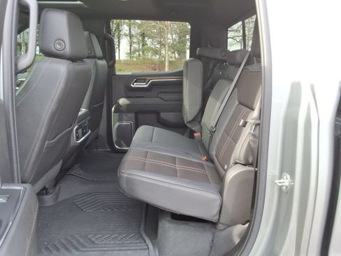 Used 2023 Chevrolet Silverado 1500 High Country w/ Technology Package AWD/4WD image 21