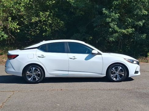 Used 2022 Nissan Sentra SV FWD image 6