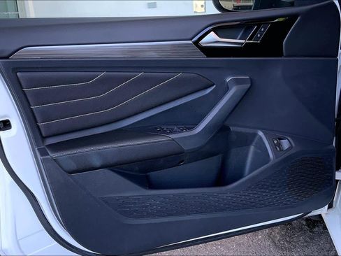 Used 2023 Volkswagen Jetta SEL FWD image 22