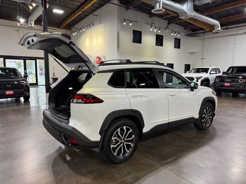 New 2026 Toyota Corolla Cross SE w/ Moonroof Package AWD/4WD image 11