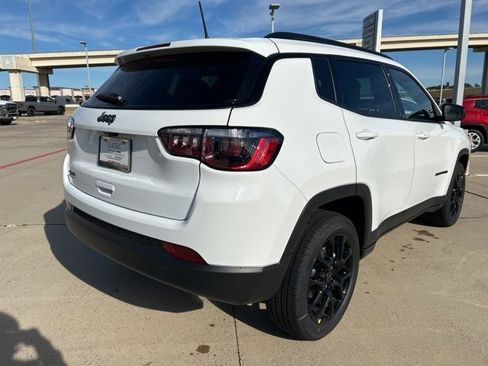 New 2026 Jeep Compass Latitude AWD/4WD image 14