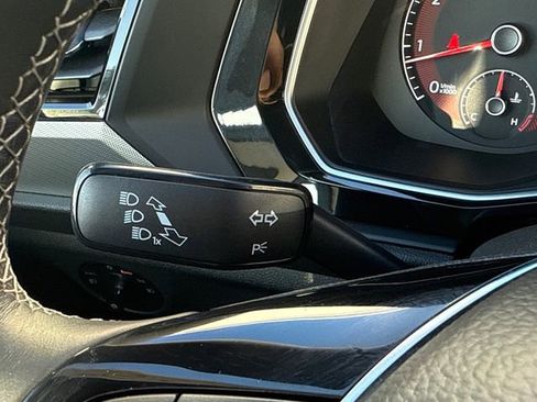 Used 2019 Volkswagen Jetta R-Line w/ R-Line Cold Weather Package image 31