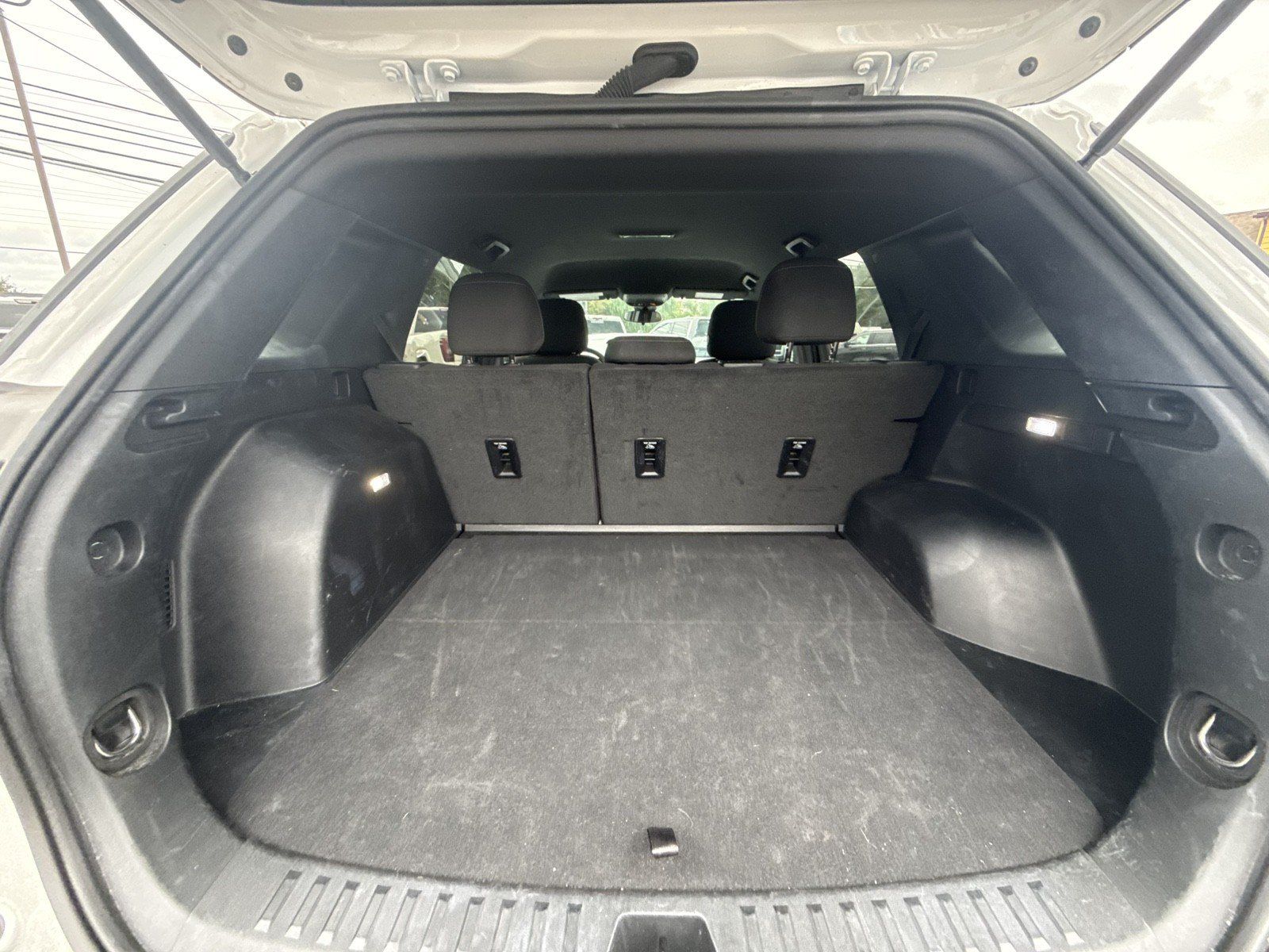 Used 2026 Chevrolet Equinox LT FWD image 30