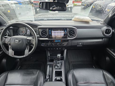 Used 2019 Toyota Tacoma TRD Off-Road image 26
