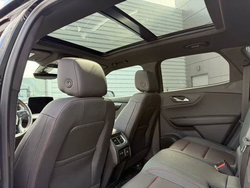 Used 2023 Chevrolet Blazer RS w/ Driver Confidence II Package image 6