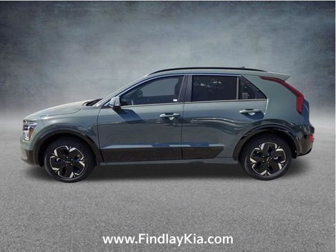 New 2026 Kia Niro Wind FWD image 9