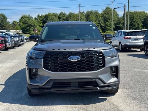 Used 2025 Ford Explorer ST-Line AWD/4WD image 9