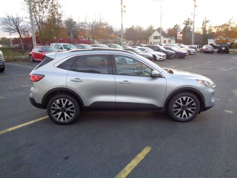 Used 2020 Ford Escape SEL image 15