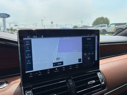 Used 2022 Lincoln Navigator L Reserve AWD/4WD image 29