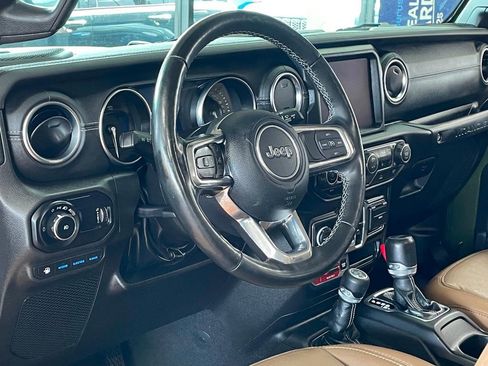 Used 2023 Jeep Wrangler Unlimited Rubicon 4xe w/ Cold Weather Group AWD/4WD image 13