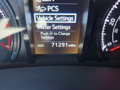 Used 2021 Toyota 4Runner SR5 Premium w/ Moonroof Package AWD/4WD image 22