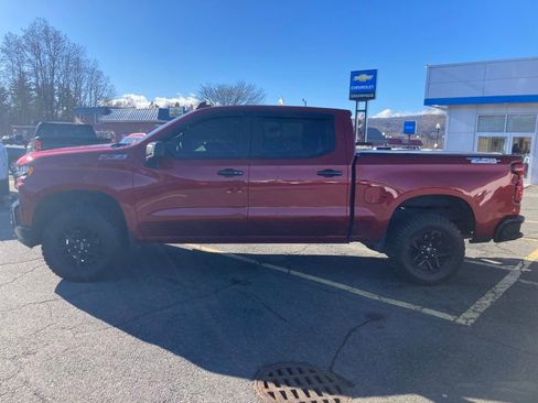 Used 2021 Chevrolet Silverado 1500 LT Trail Boss w/ LPO, Dark Essentials Package image 4
