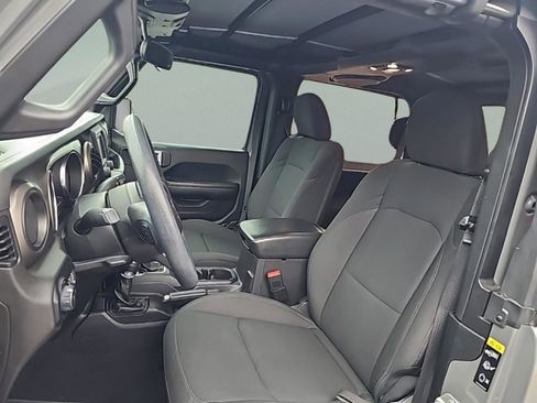 Used 2020 Jeep Wrangler Sport image 19