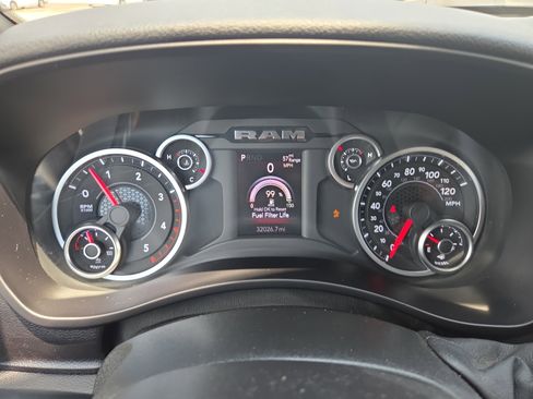 Used 2025 RAM 2500 Big Horn AWD/4WD image 13
