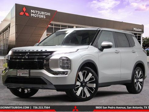 New 2025 Mitsubishi Outlander SE image 1