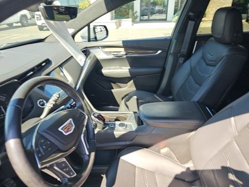 Used 2022 Cadillac XT5 Premium Luxury image 34