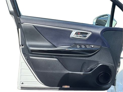 Used 2017 Toyota Mirai image 17