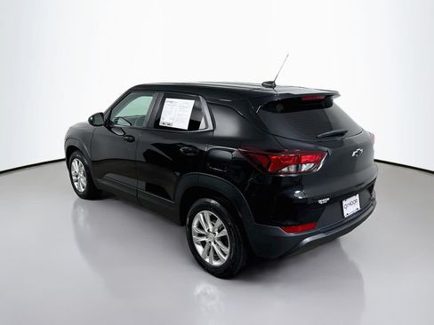 Used 2023 Chevrolet TrailBlazer LS w/ LPO, Blackout Package FWD image 5