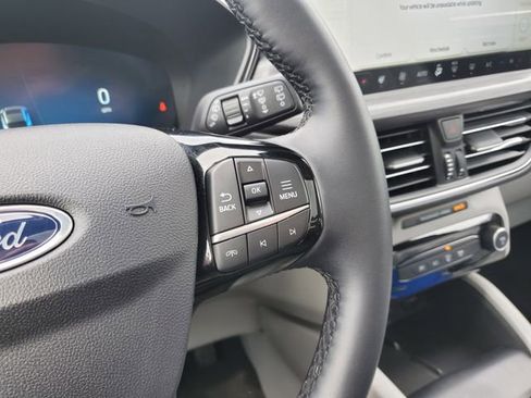 Used 2023 Ford Escape Platinum w/ Class II Trailer Tow Package image 15