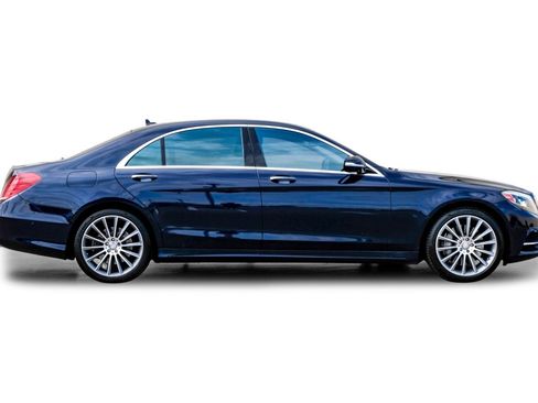 Used 2015 Mercedes-Benz S 550 Sedan w/ Sport Package w/ Sport Package image 8