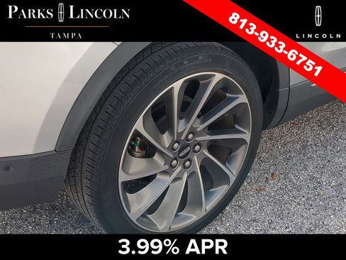 Used 2022 Lincoln Nautilus Reserve w/ Equipment Group 201A image 13