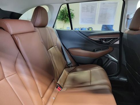 Used 2023 Subaru Outback Touring AWD/4WD image 14