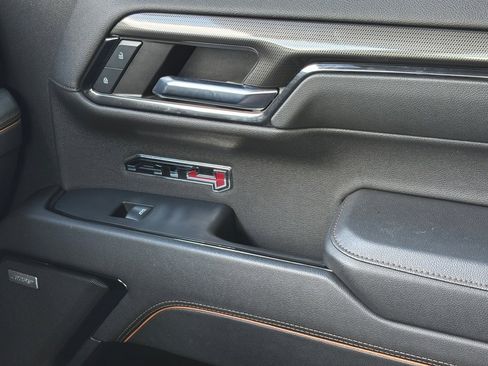 Used 2024 GMC Sierra 1500 AT4 w/ Technology Package image 30