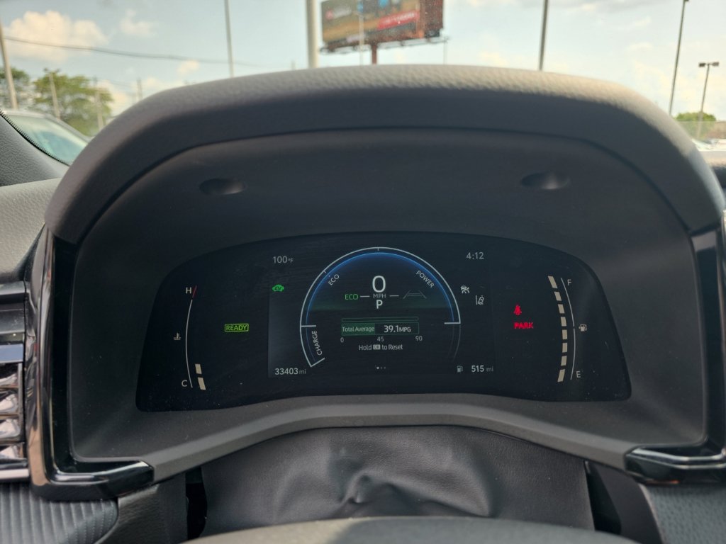 Used 2025 Toyota Camry SE FWD image 19