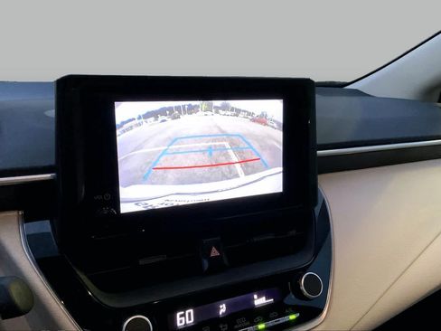 Used 2023 Toyota Corolla LE FWD image 28