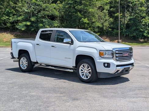 Used 2017 GMC Canyon SLT w/ Driver Alert Package AWD/4WD image 11