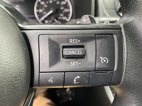 Used 2024 Nissan Rogue S AWD/4WD image 52