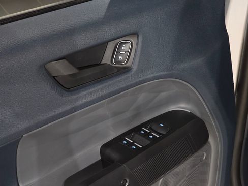 New 2025 Ford Maverick XL image 14