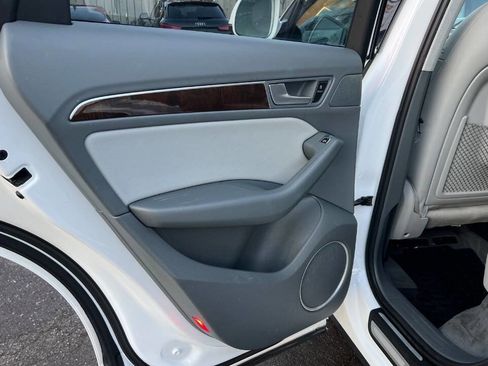 Used 2015 Audi Q5 2.0T Premium Plus image 24