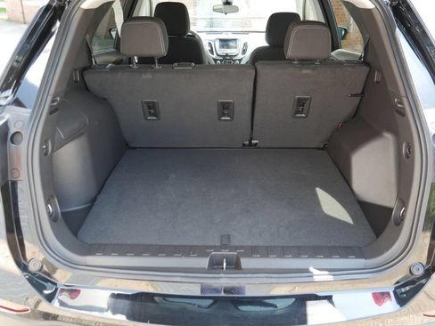 Used 2024 Chevrolet Equinox LS w/ LS Convenience Package AWD/4WD image 7