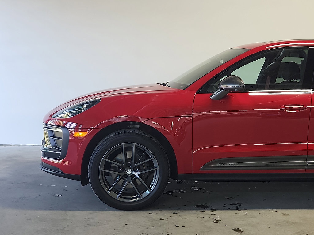 Certified 2026 Porsche Macan Turbo AWD/4WD image 6