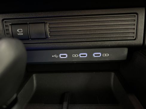 Used 2024 Toyota Land Cruiser image 33